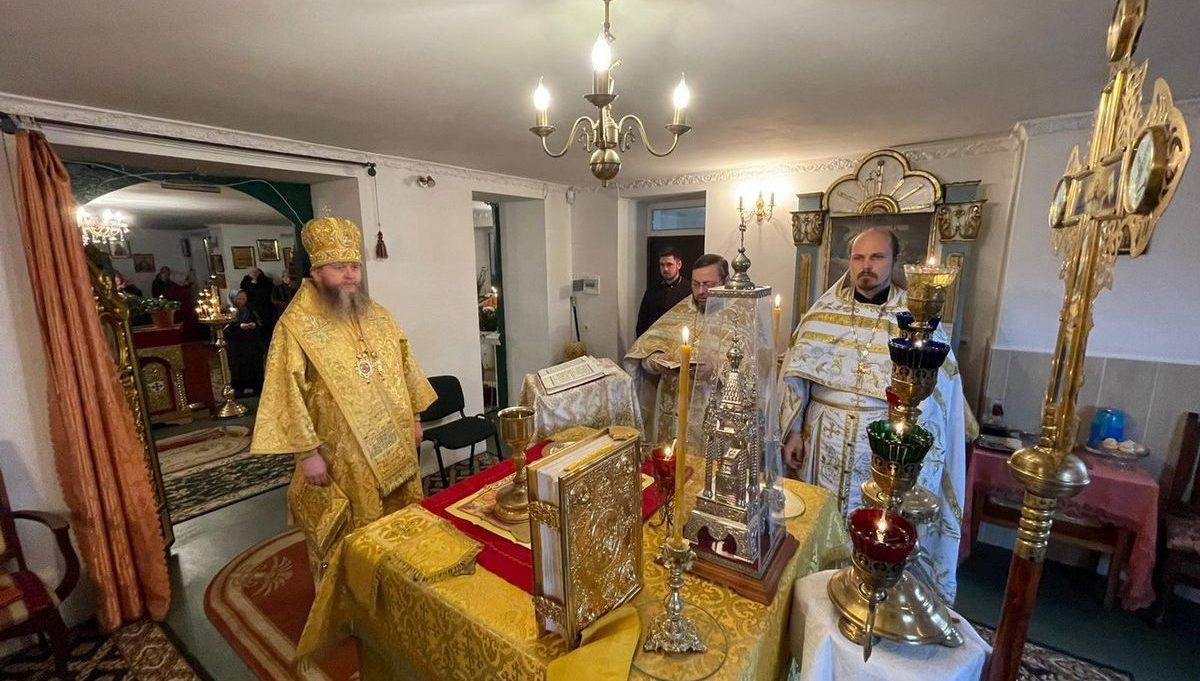 Подробнее о статье Гайсин. Митрополит Пантелеимон совершил праздничное богослужение