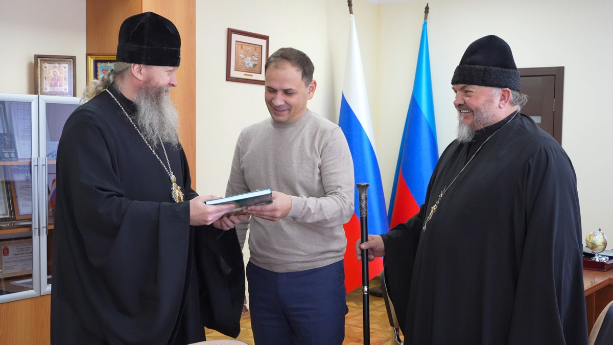 Алчевск. Митрополит Пантелеимон посетил Алчевское благочиние Алчевск. Митрополит Пантелеимон посетил Алчевское благочиние