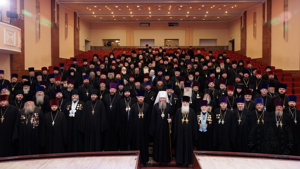 Луганск. Состоялось ежегодное Епархиальное собрание духовенства Луганск. Состоялось ежегодное Епархиальное собрание духовенства