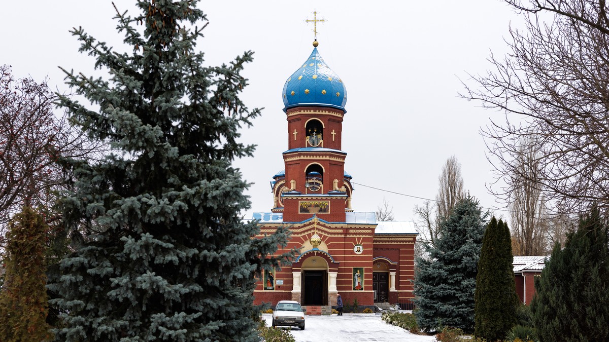 Счастье. Митрополит Пантелеимон возглавил престольный праздник храма святой великомученицы Екатерины Счастье. Митрополит Пантелеимон возглавил престольный праздник храма святой великомученицы Екатерины